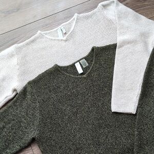 2 Sahalie Chunky Knit V-Neck Long Sleeve Sweaters - Cotton Blend - Tan & Green L